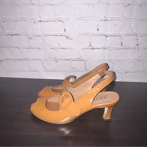 Anyi Lu Tulip sling back heels size 38 1/2 8
